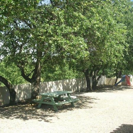 Les Chenes De Da-Li Bed & Breakfast Lezignan-la-Cebe Exterior foto